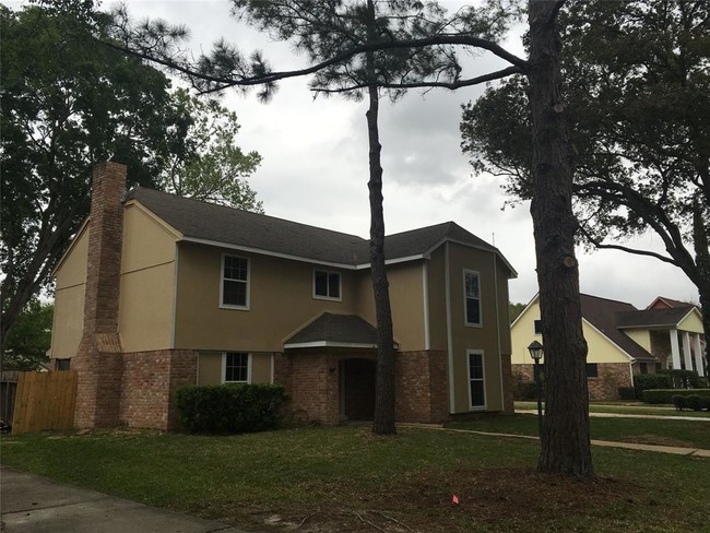 Building Photo - 2906 Meadow Creek Dr