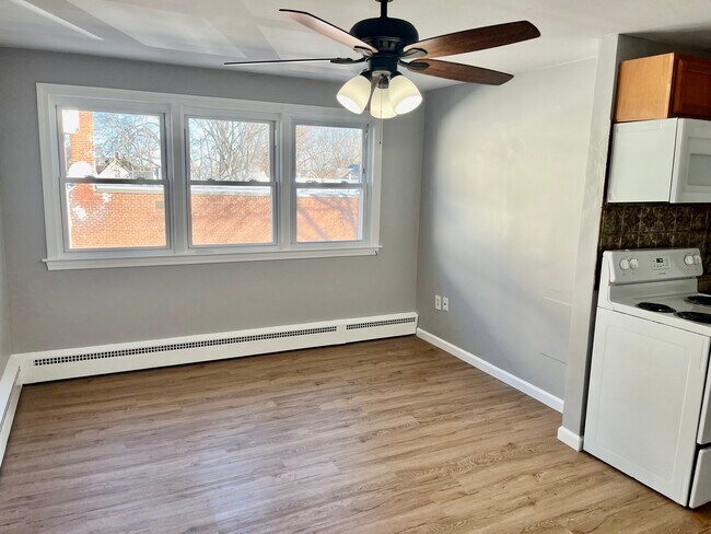 Foto del edificio - 4 Nesbit Ave