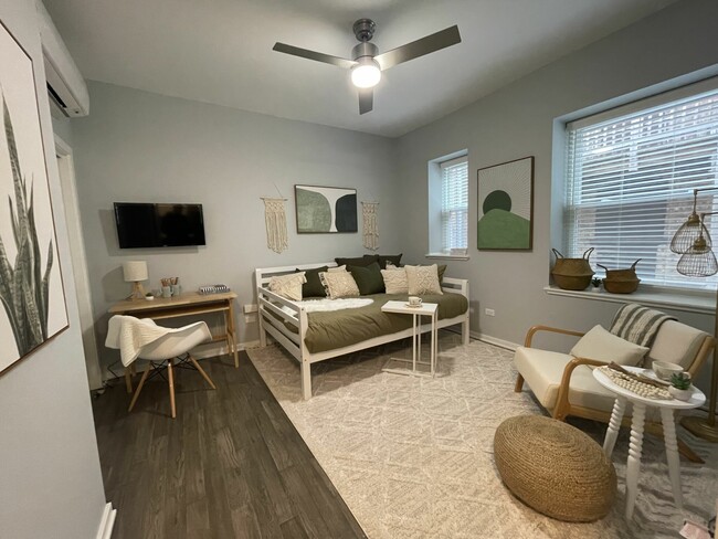 Building Photo - Brand New Micro-Studio 2 Blocks from Edgew...