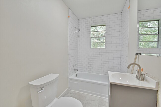 Foto del edificio - 1623 Ellison Ln SW