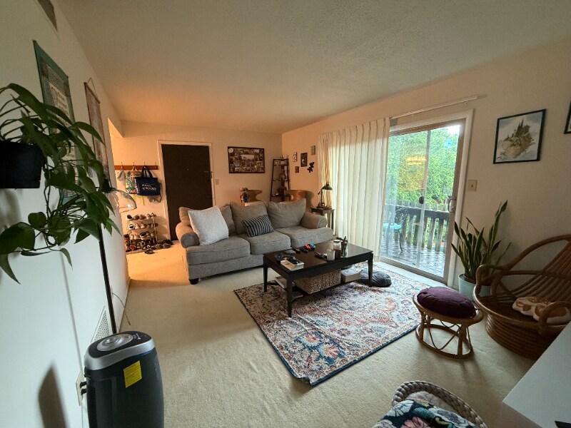 Foto principal - 104 Clinkscales Rd