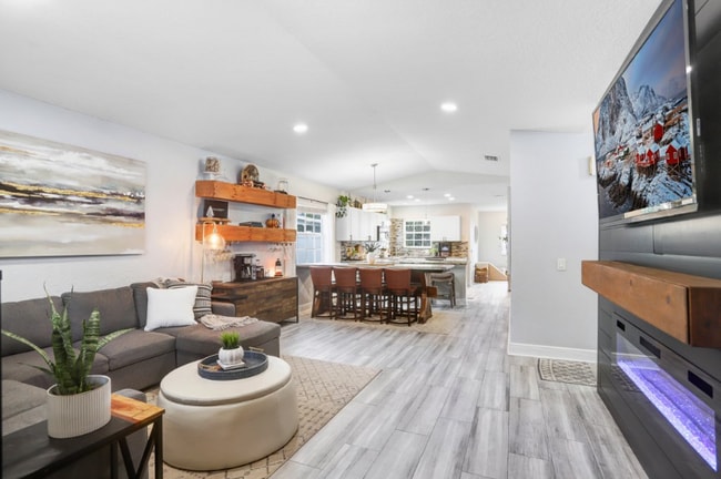 Foto del edificio - 3122 W Grace St