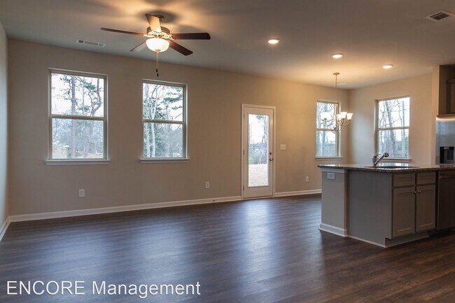 Building Photo - 4 br, 2.5 bath House - 2137 Birch Mountain...