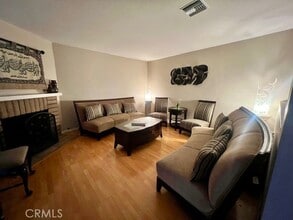 Building Photo - 15654 Hillview Ln