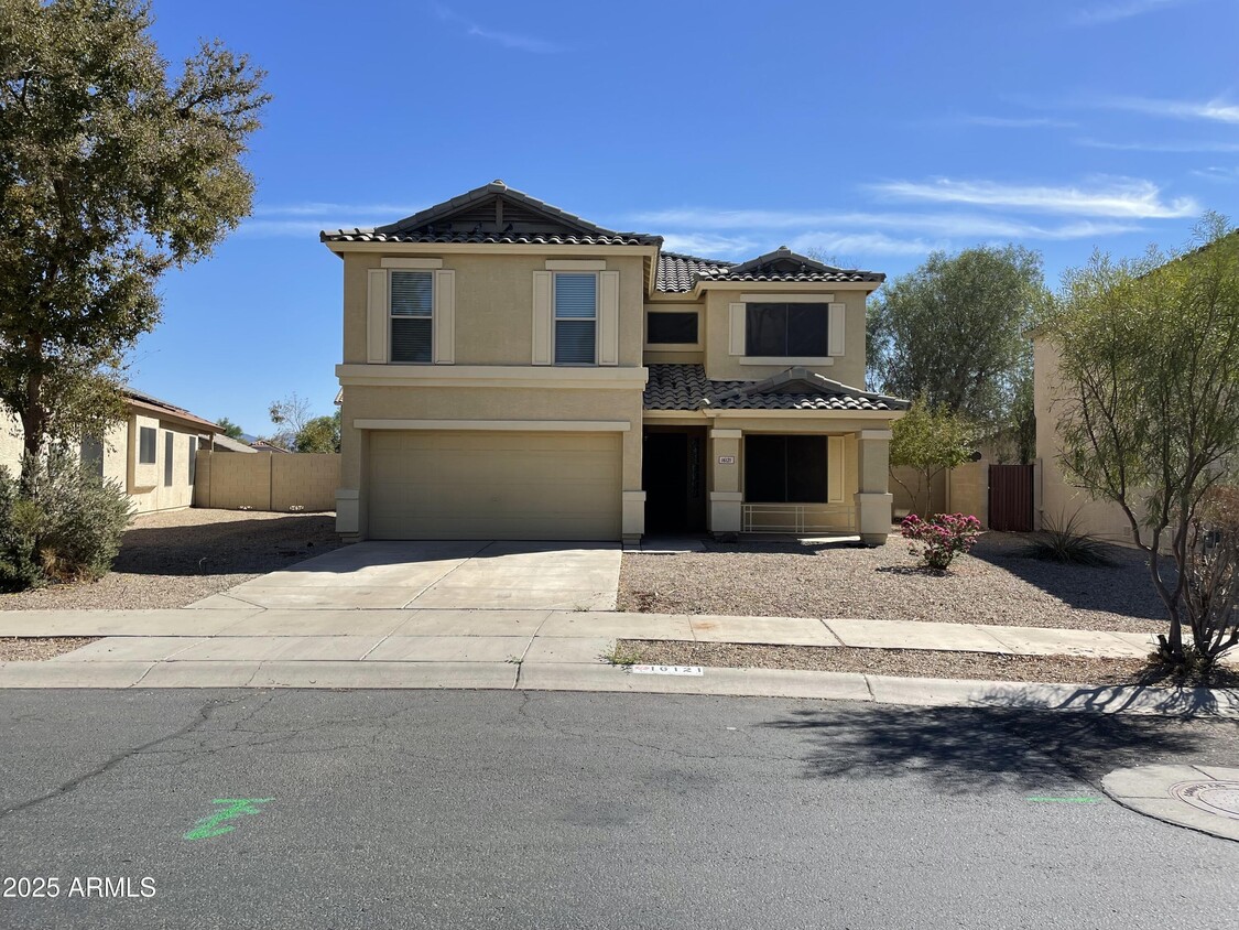 Foto principal - 16121 W Moreland St