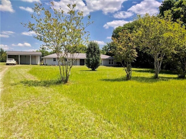 Building Photo - 6252 FM 859