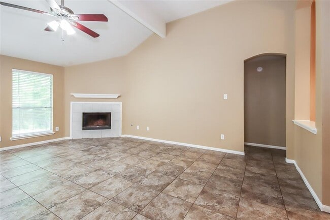 Building Photo - 17519 Coventry Oaks Dr