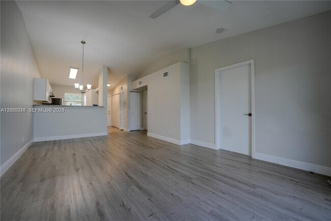 Foto del edificio - 3624 NW 91st Ln