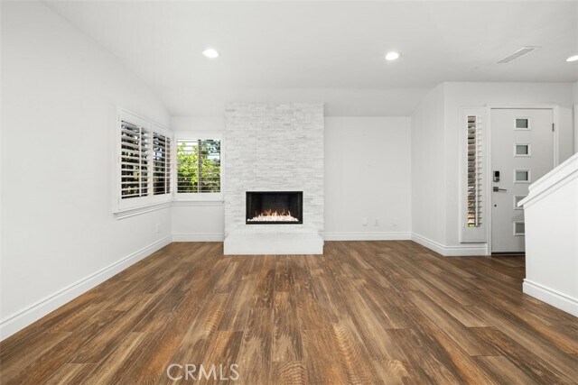 Building Photo - 606 San Nicholas Ct