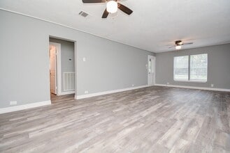 Building Photo - 14631 Renault St