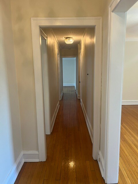 Building Photo - 720A Hinman-1N- R-1