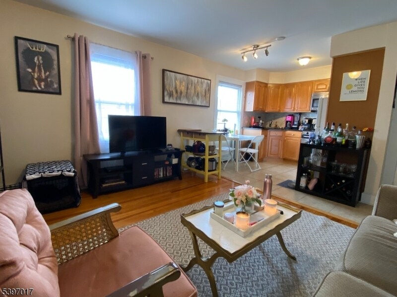 Foto principal - 26 Alexander Ave