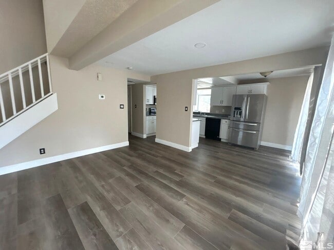 Foto del edificio - 6126 White Water Way
