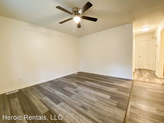 Foto del edificio - 2 br, 1 bath House - 143 Caz Lane
