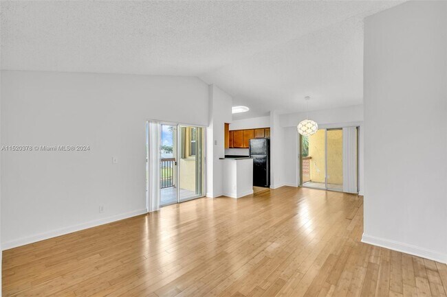 Building Photo - 7650 Westwood Dr