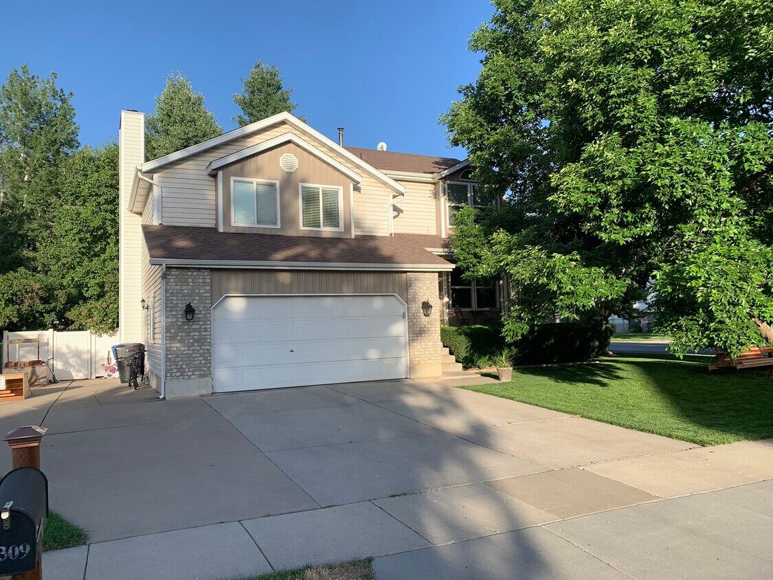 1309 S Cave Hollow Ln, Farmington, UT 84025 House Rental in