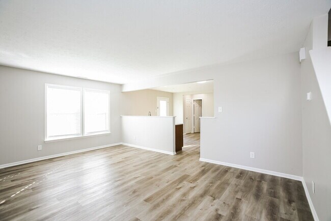 Foto del edificio - 1445 Bluestem Dr