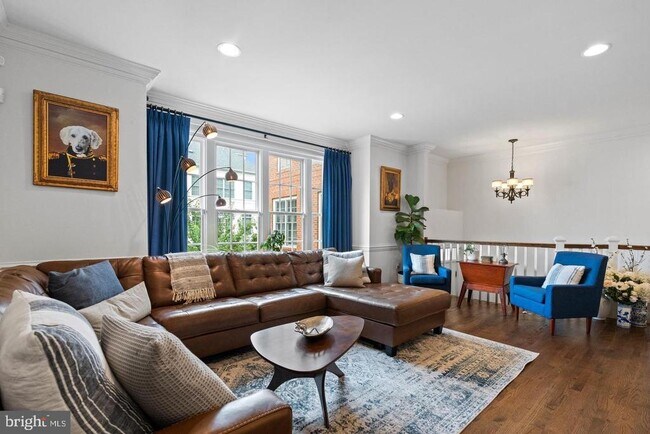 Foto del edificio - 10665 Yorktown Ct