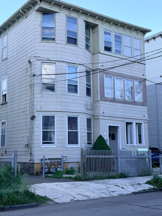 Foto del edificio - 313 Bunnell St