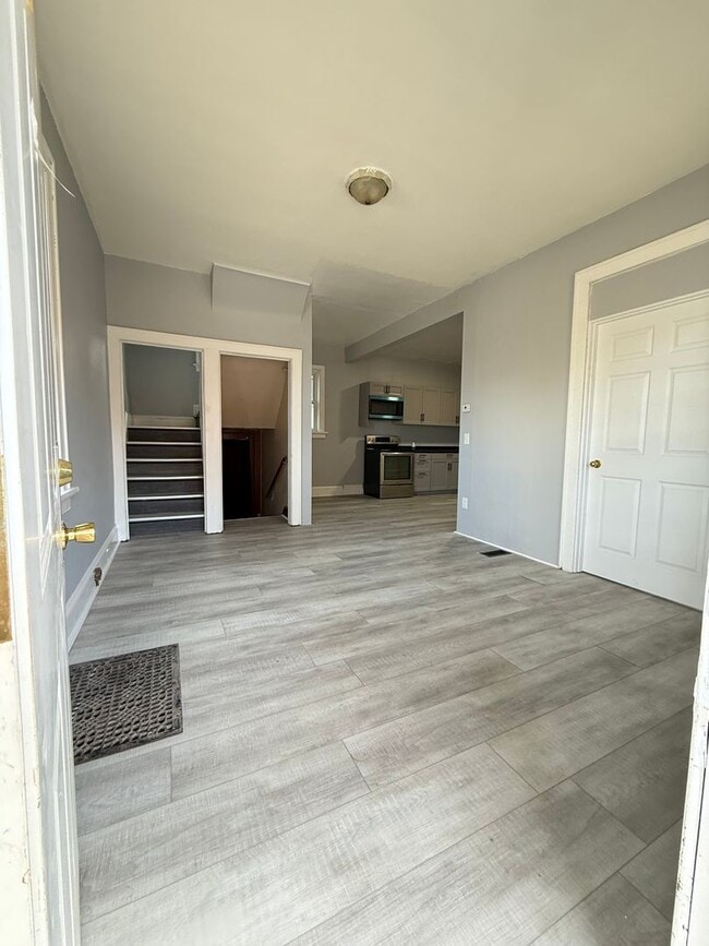 Building Photo - 1415-1417 Warren Street