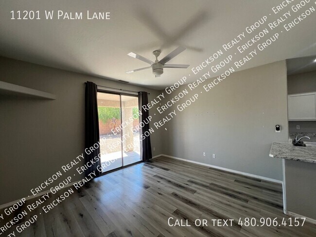 Foto del edificio - 11201 W Palm Ln