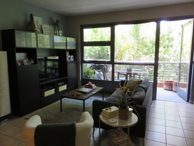 Building Photo - Beautiful Playa Vista Living Near The Beach!