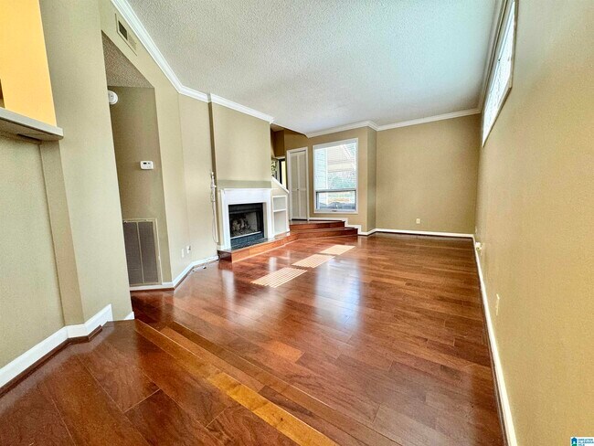 Building Photo - 3026 Cahaba Cliffs Dr