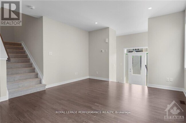 Building Photo - 329 Falsetto St