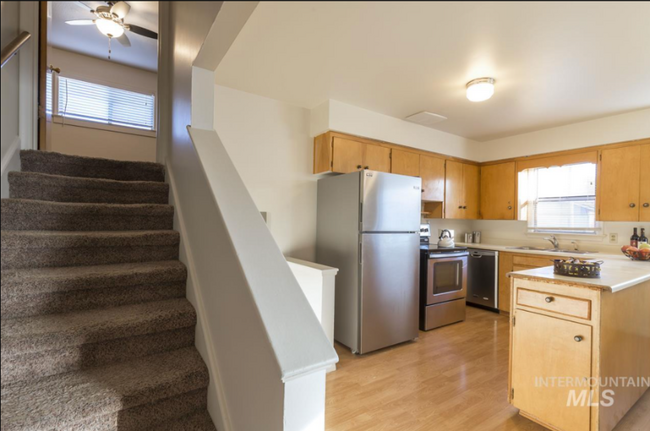 Foto del edificio - 4316 W Albion St