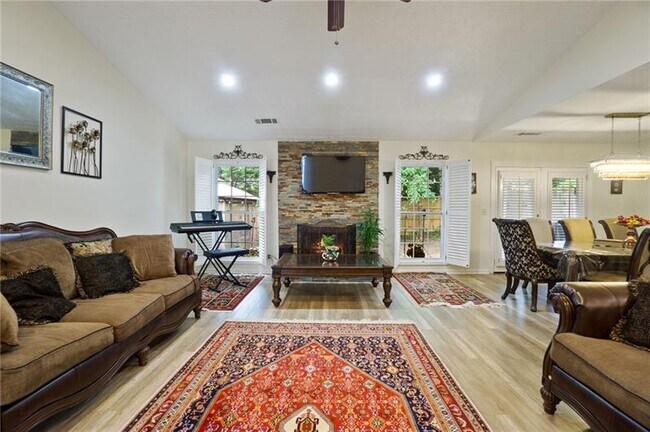 Building Photo - 12650 Concord Hall Dr