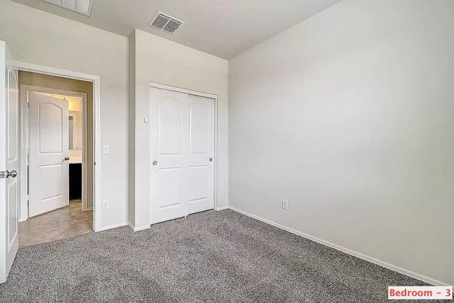 Foto del edificio - 1130 E Viola Ct