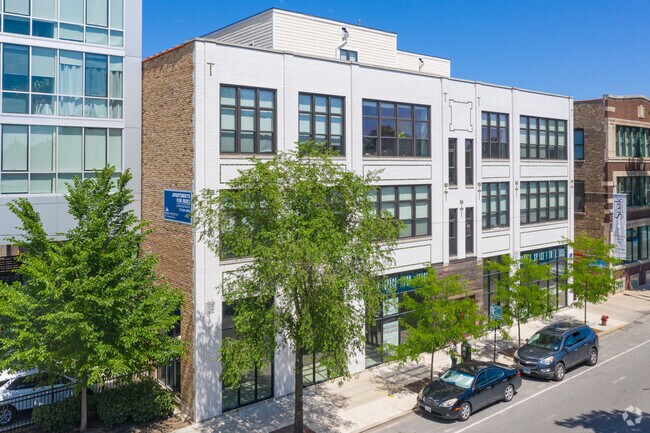 Bucktown Wicker Park Retail Apartments Chicago Il Apartments Com