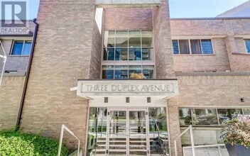 Building Photo - 3 Duplex Ave