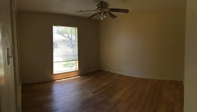 Foto del edificio - 3103 Lourdes St