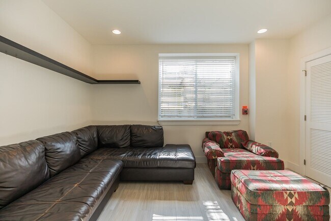 Foto del edificio - 916 N 19th St