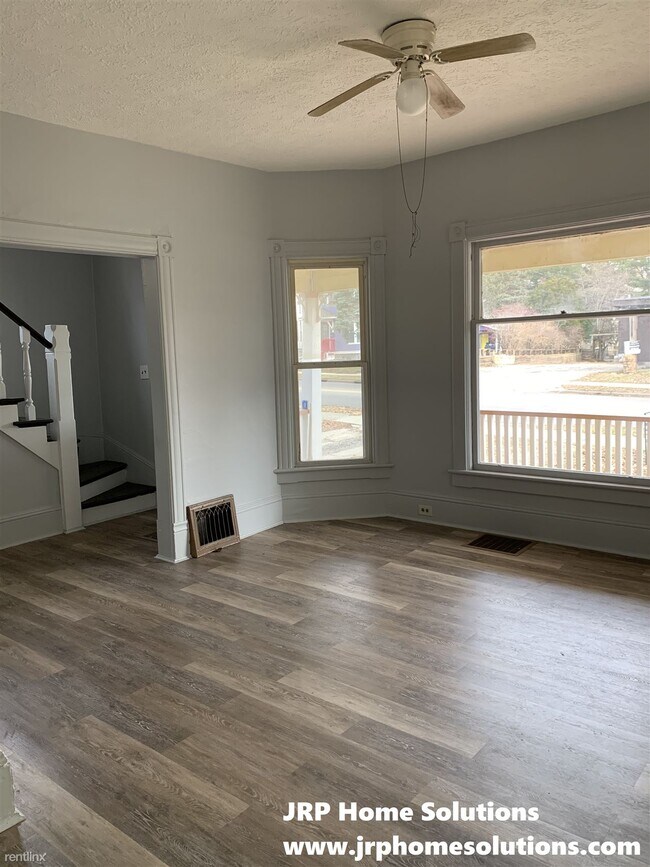 Foto del edificio - 4 br, 1 bath House - 202 S West Ave