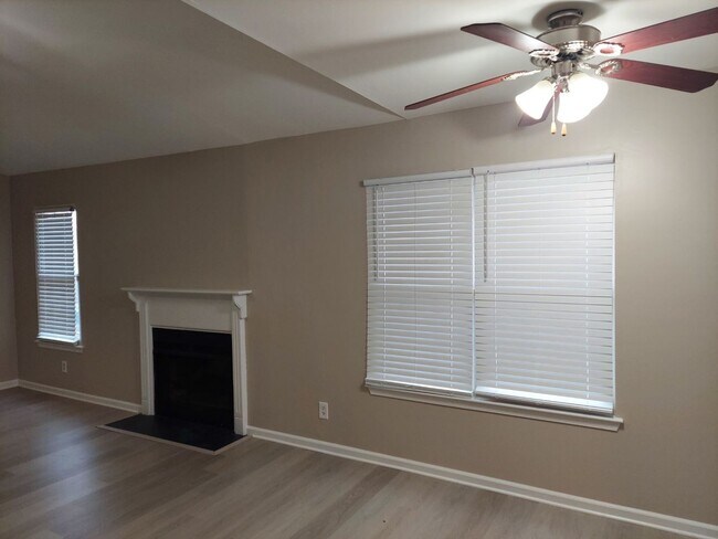 Foto del edificio - 2 Bed 2 Bath Condo