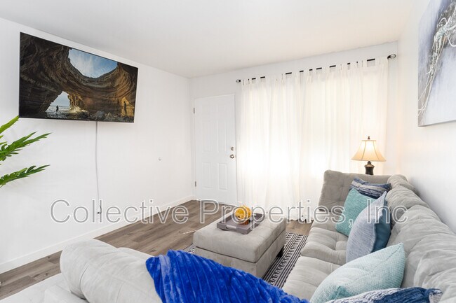 Foto del edificio - 3126 Cañon Street - 1