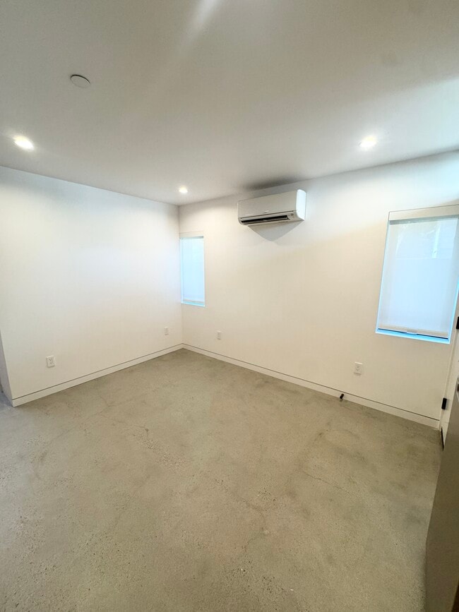 Building Photo - 1401 Tomato Aly
