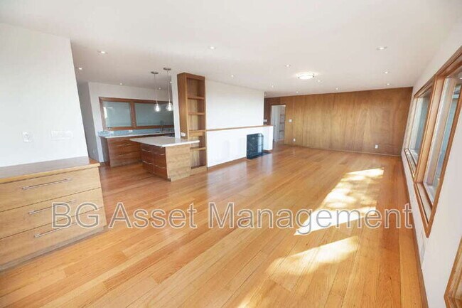 Foto del edificio - 1411 Arlington Blvd