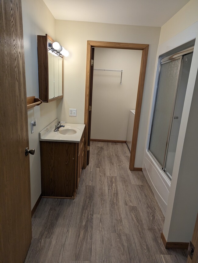 Building Photo - 521 1st St