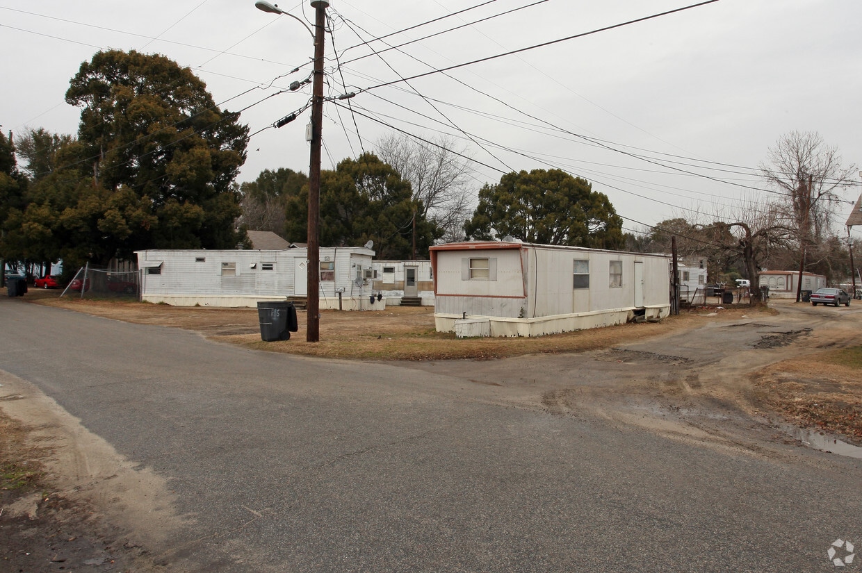 Primary Photo - DEMOLISHED