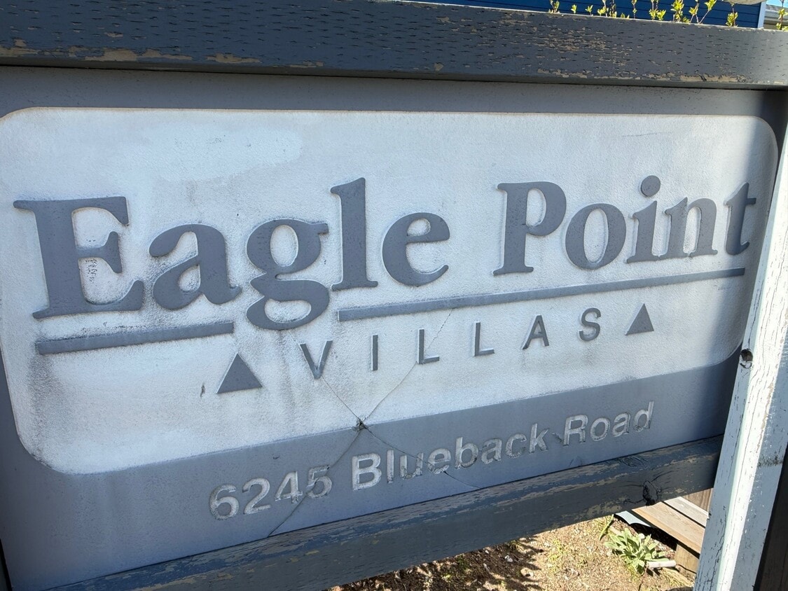 Photo du bâtiment - 6245 Blueback Rd