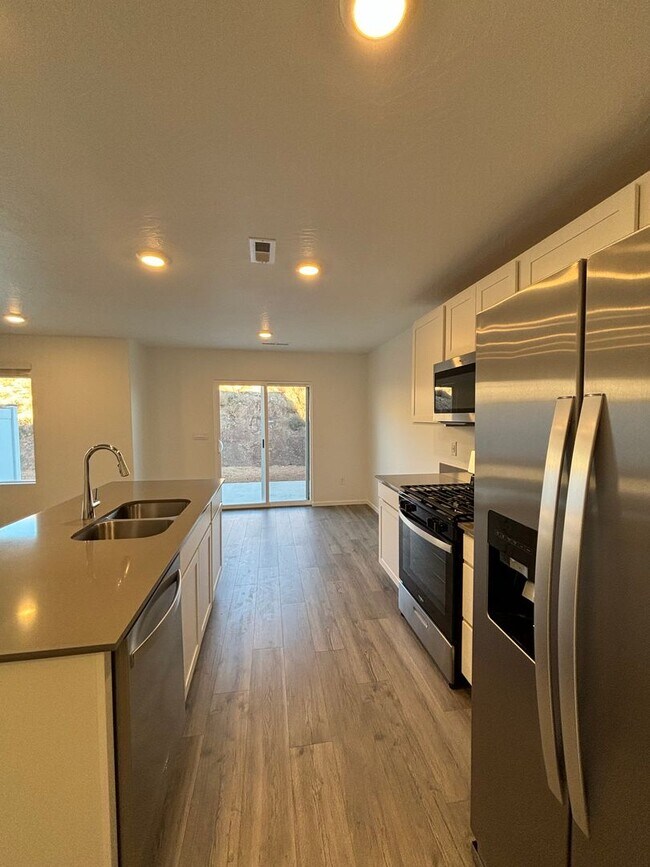 Foto del edificio - DR. HORTON Townhome in Long Valley!!