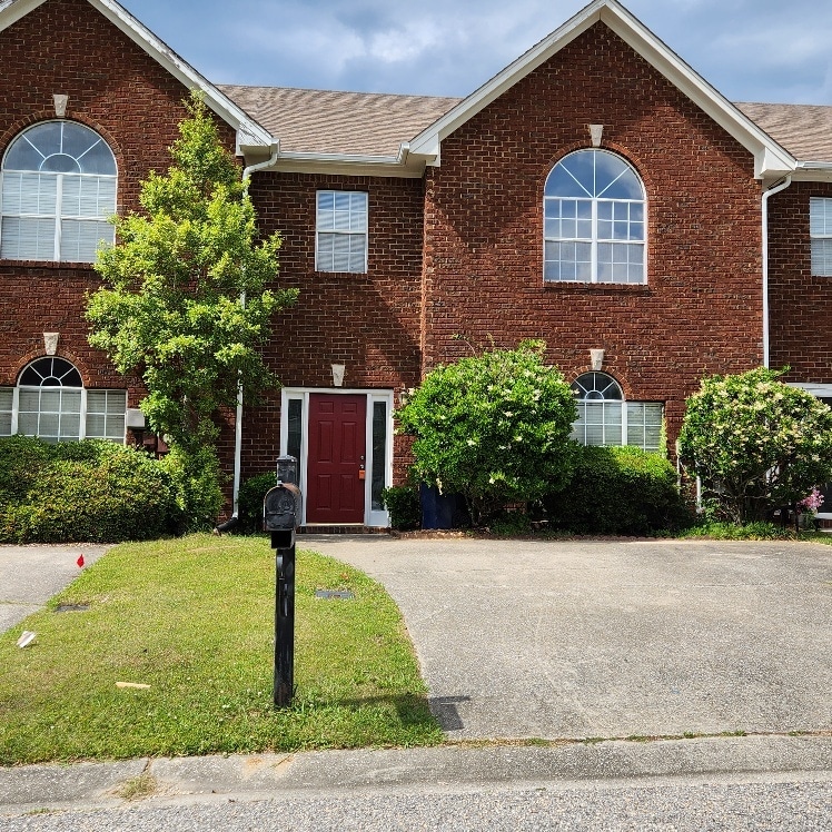 536 Treymoor Lake Cir, Alabaster, AL 35007 Townhome Rentals in