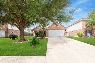 Building Photo - 3227 Lantern Bay Ln