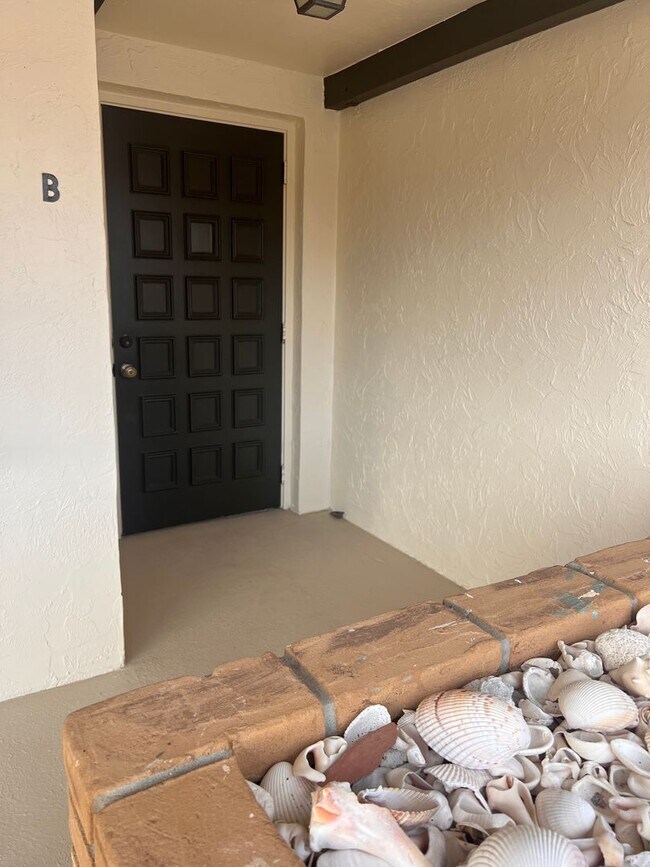Foto del edificio - 2bd/2ba Townhome