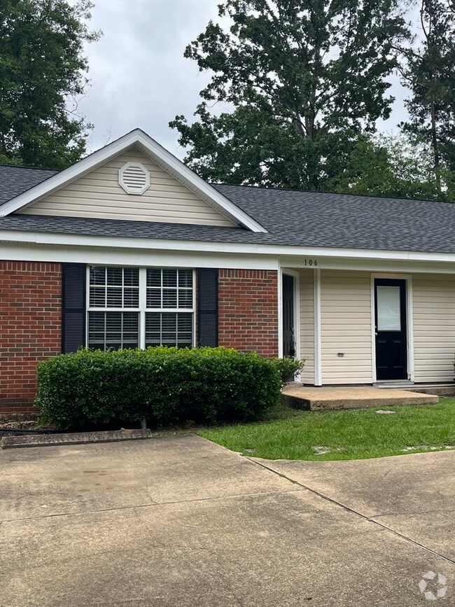 Building Photo - 106 Cove Landing Dr