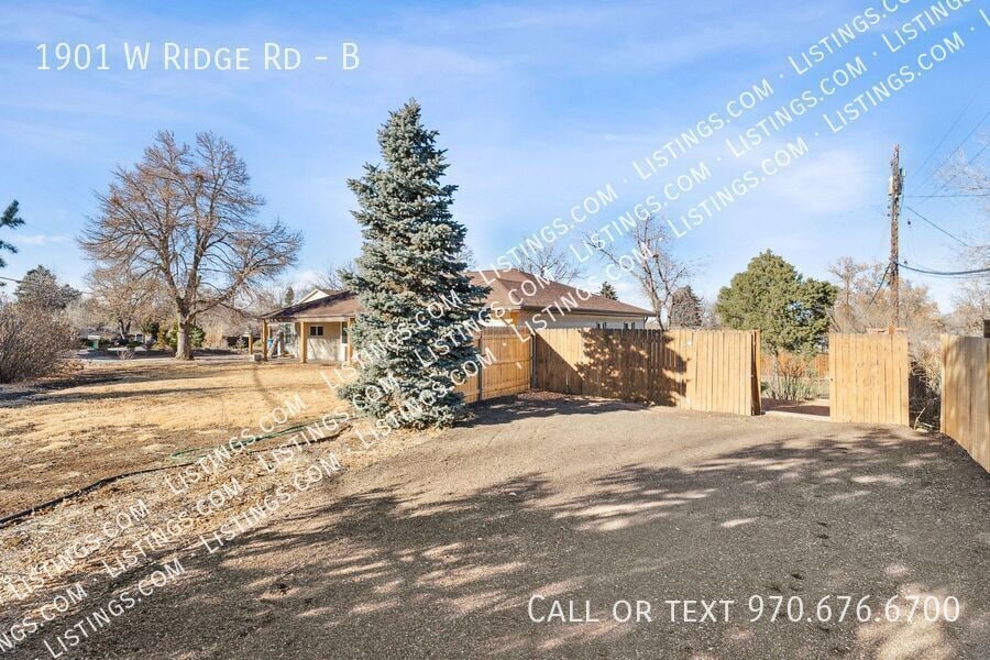 Primary Photo - 1901 W Ridge Rd