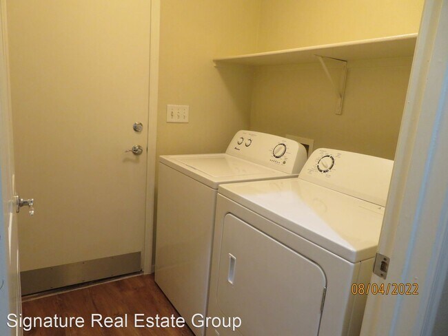 Foto del edificio - 3 br, 2 bath House - 123 Woolman Rink Ave